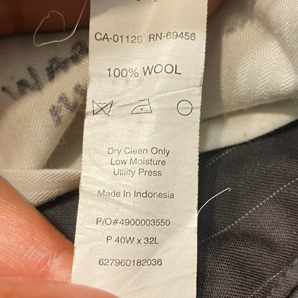 Chaps 40W X 32L 100% Wool
Brown striped Single breast  Men Suit - Picture 9 of 12